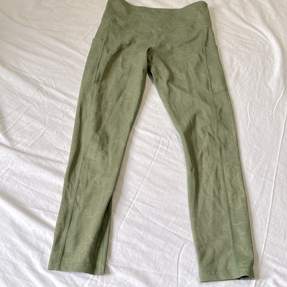 Zyia Olive Maze Pocket Light N Tight size 6-8